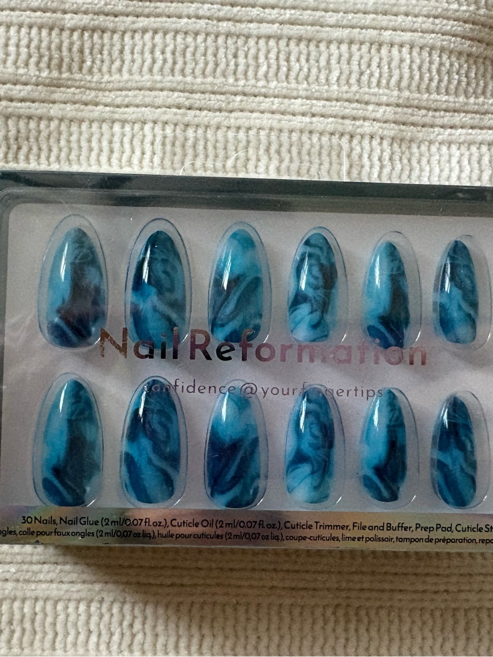 Nail Reformation Blue Marble Press-On Nails Medium Almond